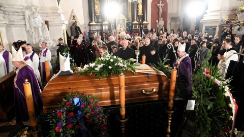 Bp Tadeusz Pieronek pochowany w krypcie kościoła św. Piotra i Pawła w Krakowie