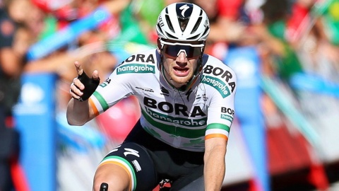 Vuelta a Espana 2019 - Bennett wygrał etap, kraksa w końcówce