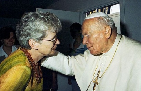 Gdy został papieżem, przepłakała całą noc. Jan Paweł II był jej wujkiem