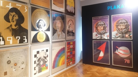 Kopernik i kosmos na plakacie. Symboliczne zamknięcie roku astronoma w Toruniu [zdjęcia]
